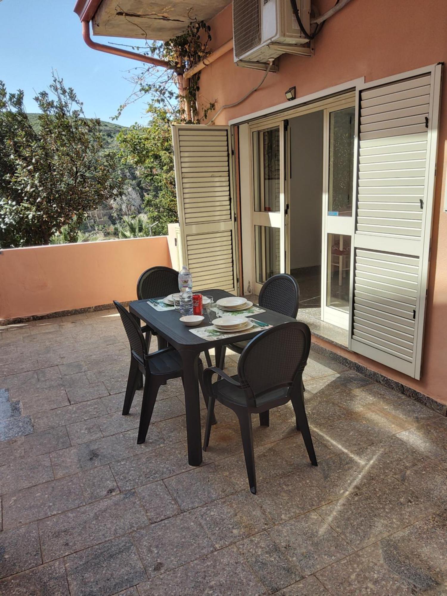 Casa Rosa I.U.N Q9637 Apartment Buggerru Exterior photo